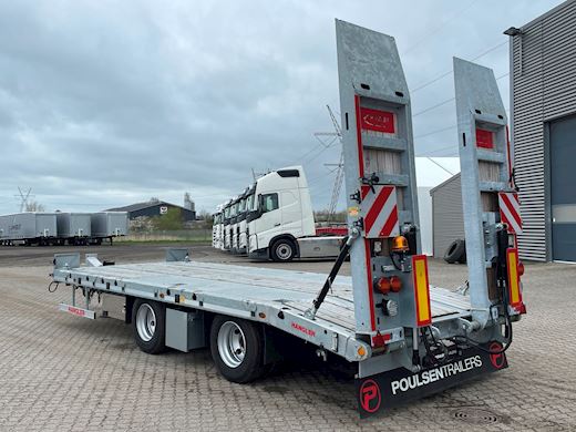Hangler 2-aks 21-tons m. containerlåse Machine trailer - 2